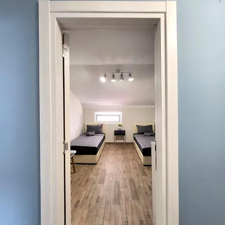 Ozegovic Aparthotel 3*